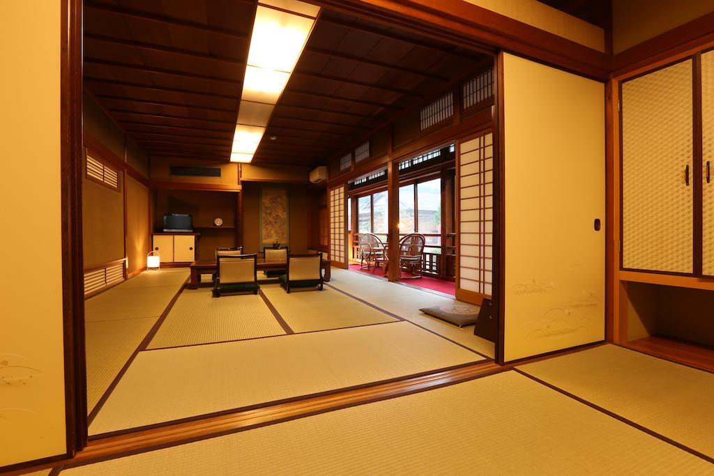 Hotel Mikiya Toyooka  Zimmer foto